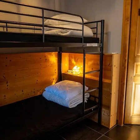 New Ideally Located In Апартаменти Шамоні